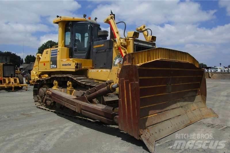 Komatsu D275A-5 Dozers - Tratores rastos
