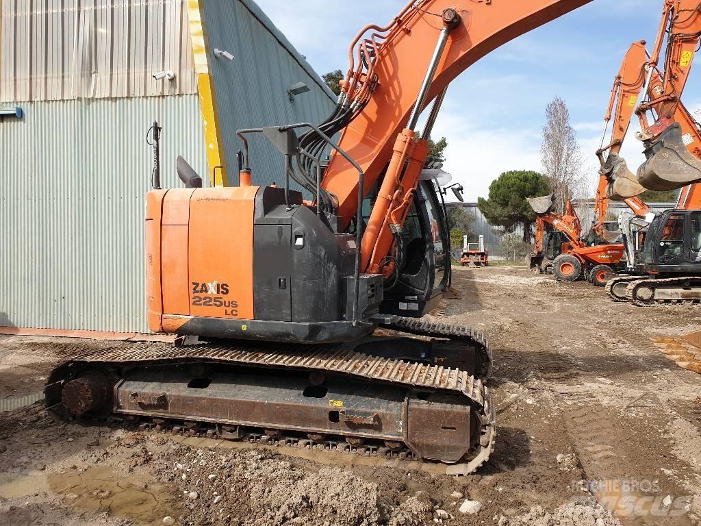 Hitachi ZX225USLC Escavadoras de rastos