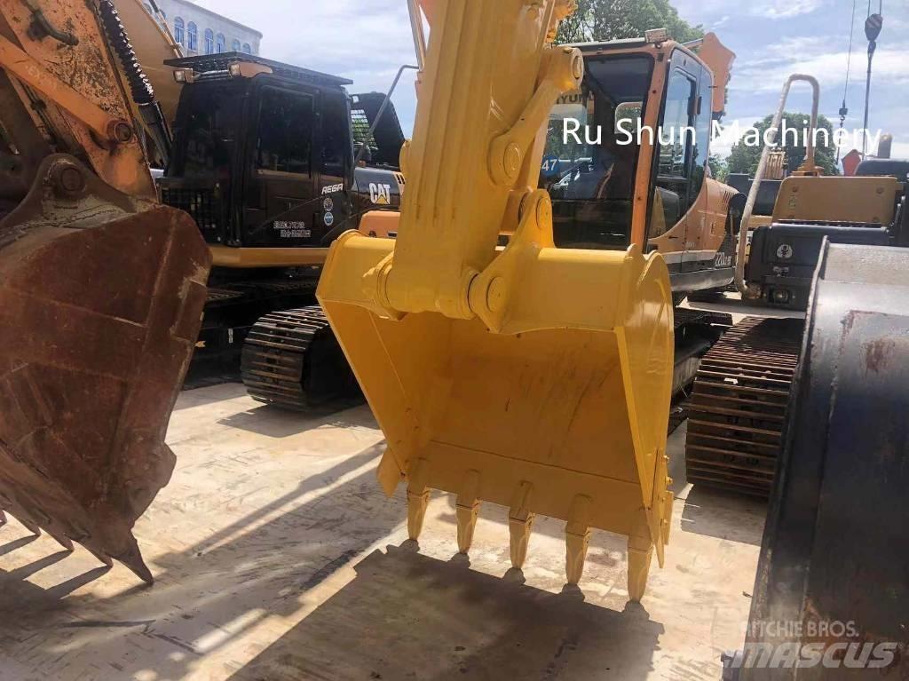 Komatsu PC220-7 Escavadoras de rastos