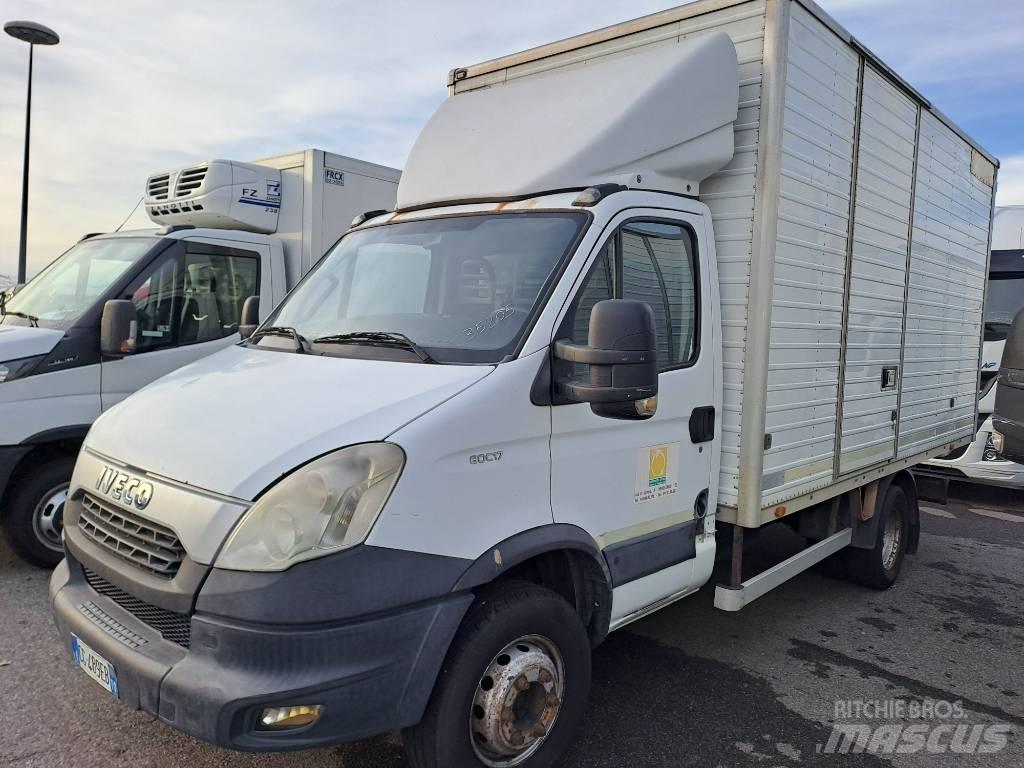 Iveco DAILY 60C17 Camiões de caixa fechada