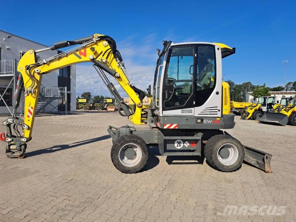 Wacker Neuson EW65 Escavadoras de rodas