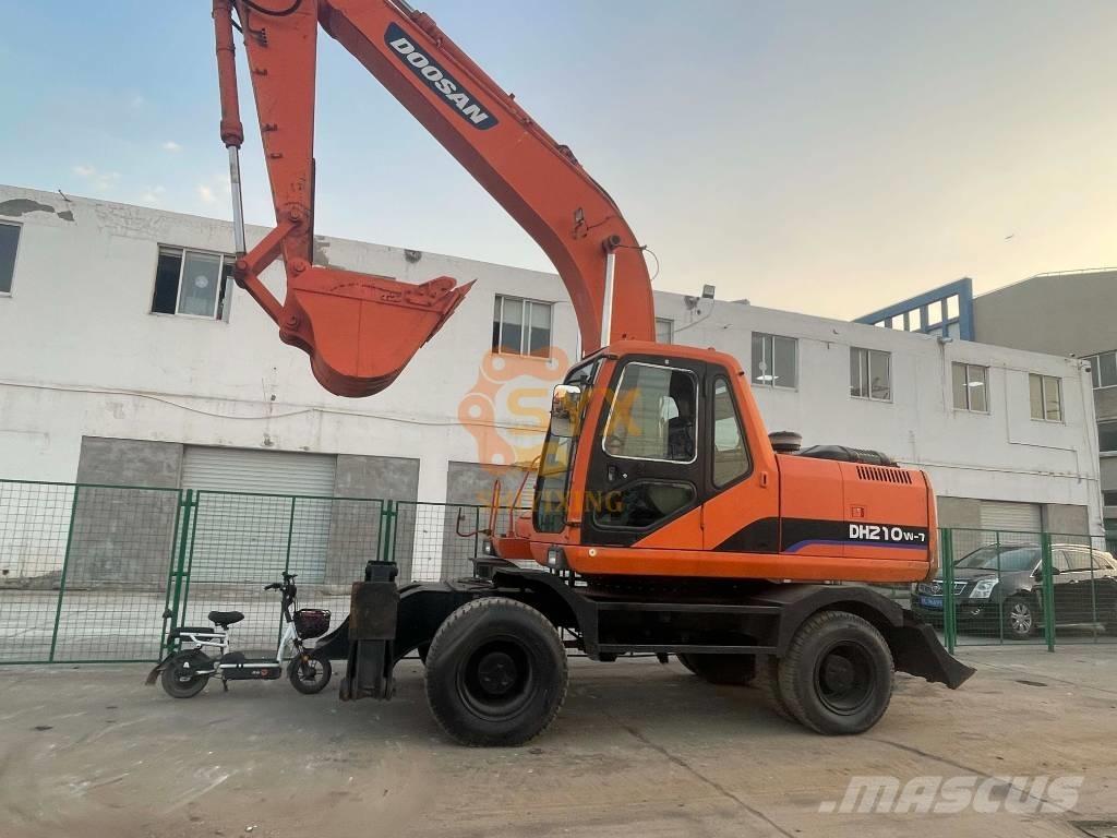 Doosan DH210W-7 Escavadoras de rodas