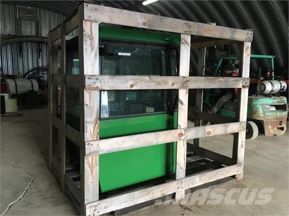 John Deere  Cabines e interior máquinas construção