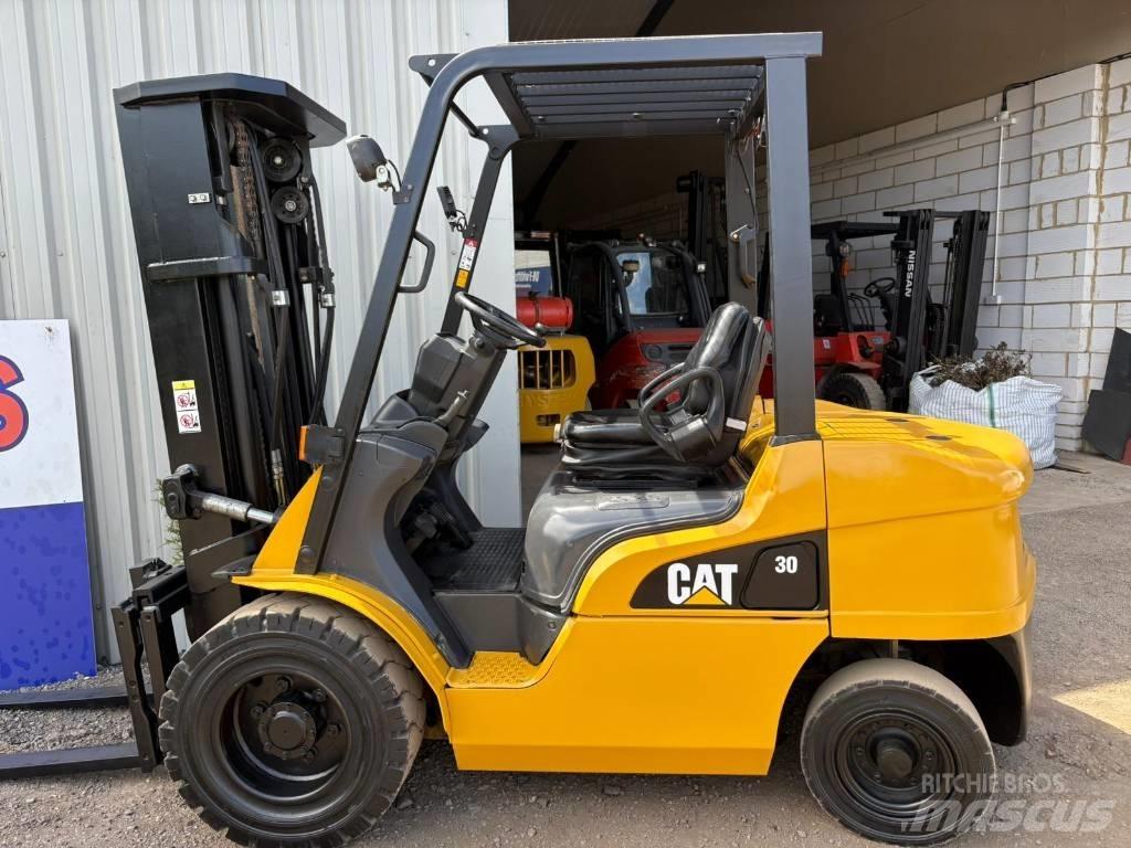CAT DP30NT Empilhadores Diesel