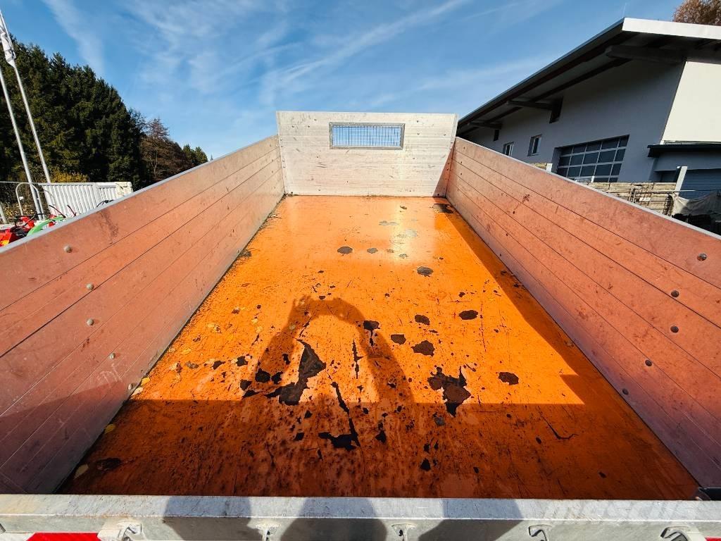 Lindner Unitrac 82S Espaços verdes - Outros
