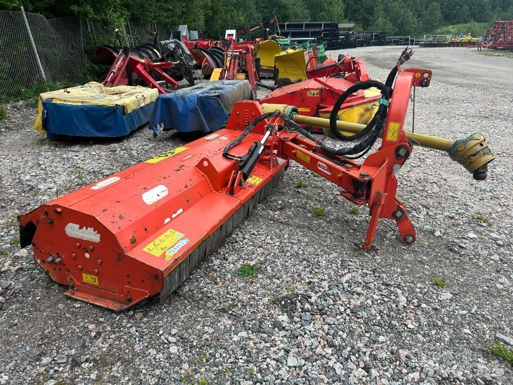 Maschio Giraffa 210 Gadanheiras e cortadores de folhas para pastos
