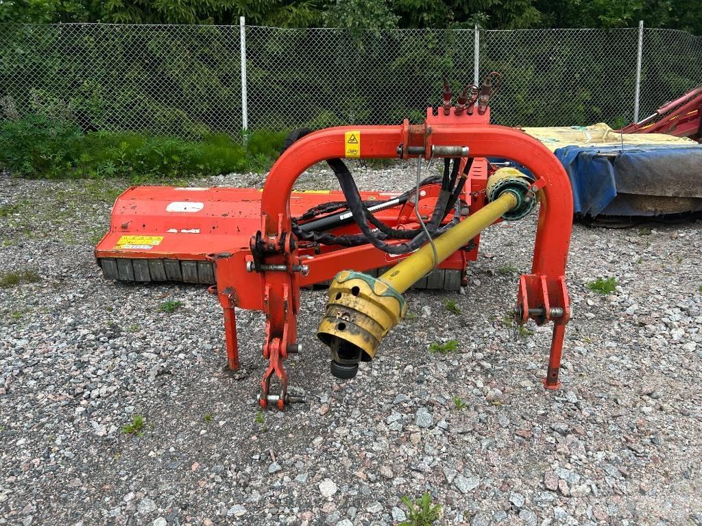 Maschio Giraffa 210 Gadanheiras e cortadores de folhas para pastos