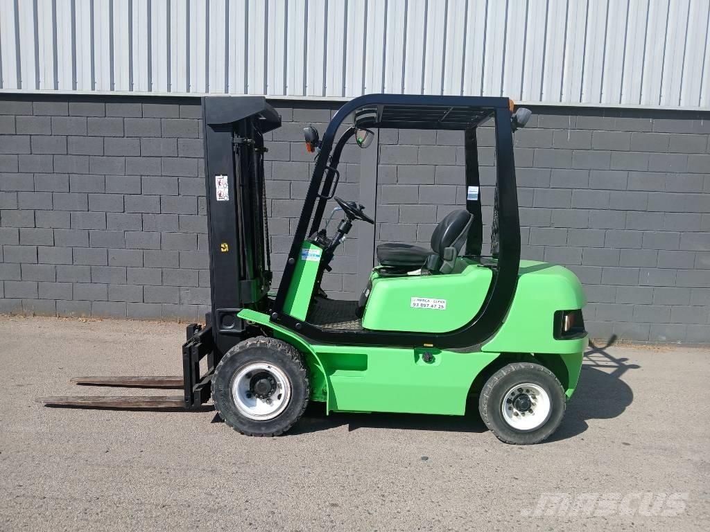 Clark CMP 25 Empilhadores Diesel