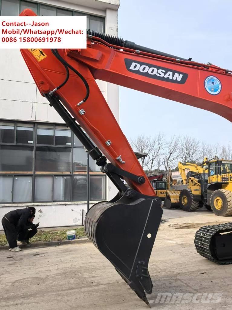 Doosan DX 225 LCA Escavadoras de rastos