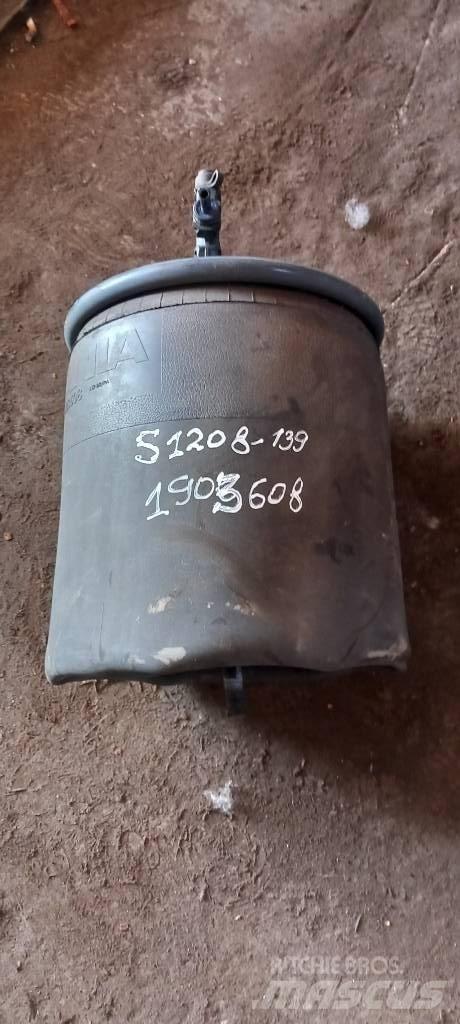 Scania 94 D.   1903608 Eixos