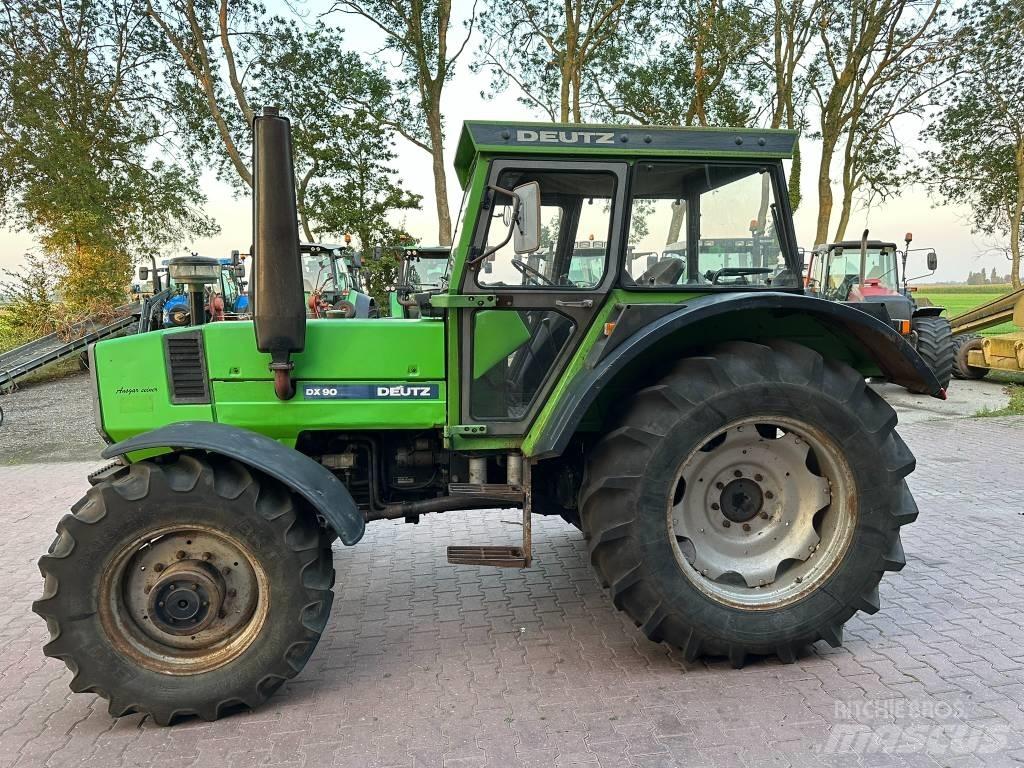 Deutz DX90 Tratores Agrícolas usados