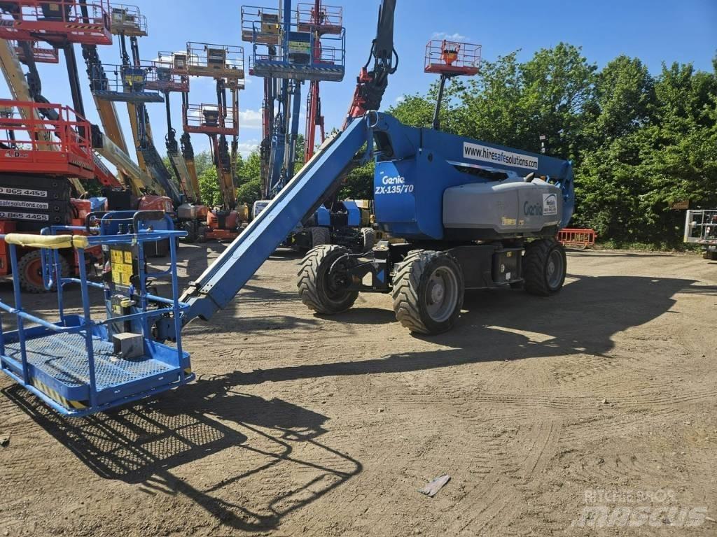 Genie ZX 135/70 Elevadores braços articulados