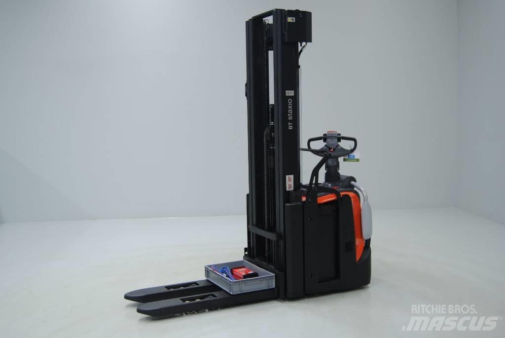 Toyota SPE160L Empilhador para operador externo