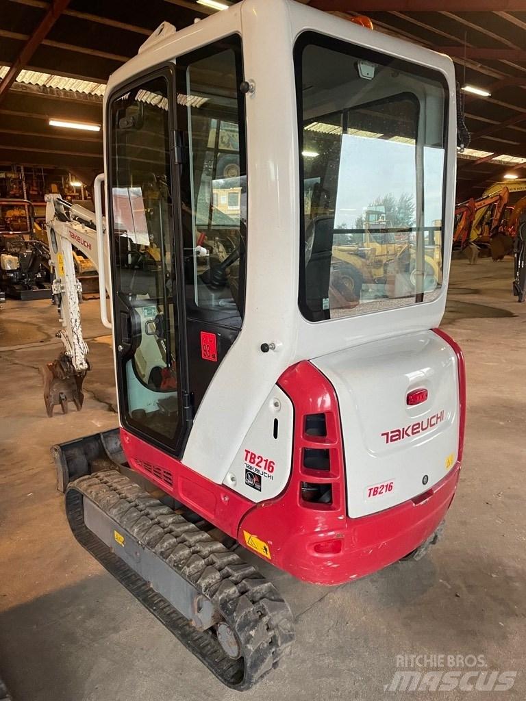 Takeuchi TB216 Mini Escavadoras <7t