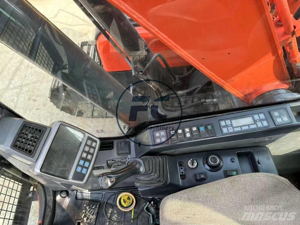 Doosan DX 140 Escavadoras de rastos