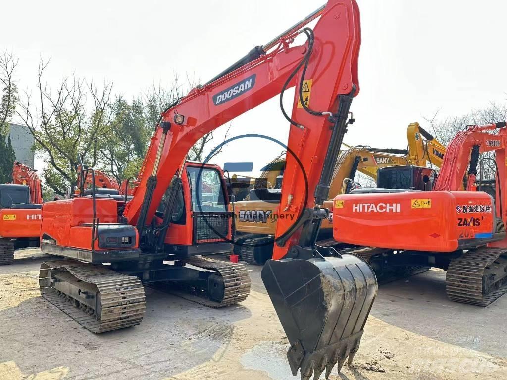 Doosan DX 140 Escavadoras de rastos