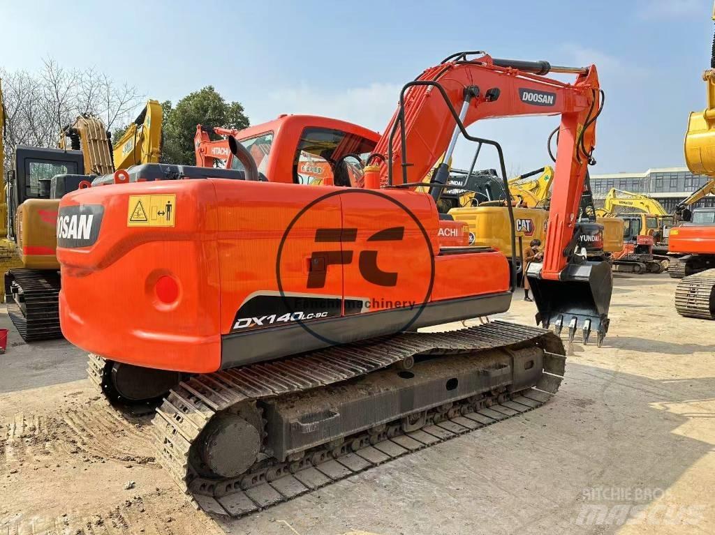 Doosan DX 140 Escavadoras de rastos