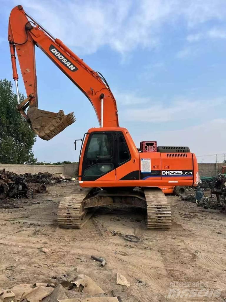 Doosan DH 225 LC-9 Escavadoras de rastos