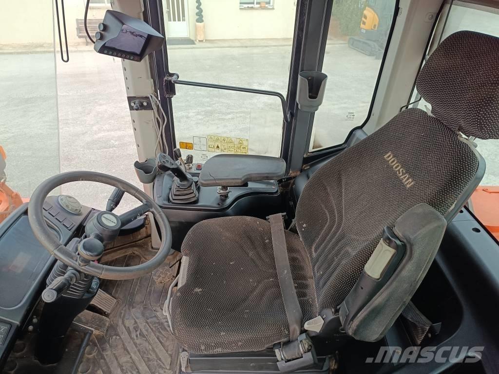 Doosan DL200-5 Mini carregadoras