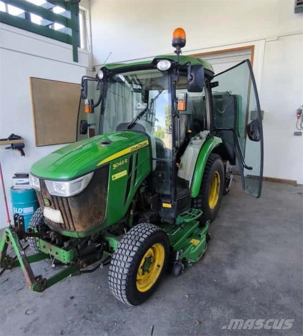 John Deere 3046R Tractores compactos