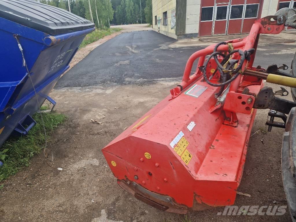 Dragone VL240 Gadanheiras e cortadores de folhas para pastos