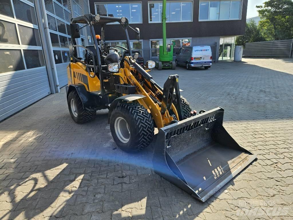 Schäffer 2445S Mini carregadoras