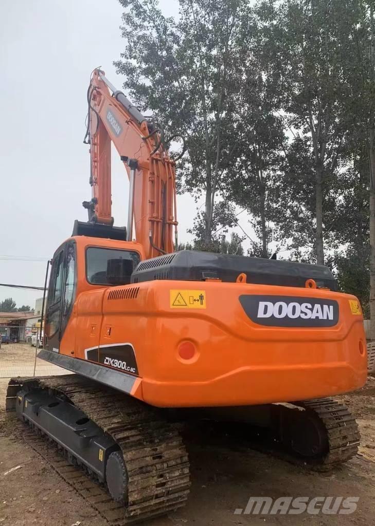 Doosan DX300LC-9C Escavadoras de rastos