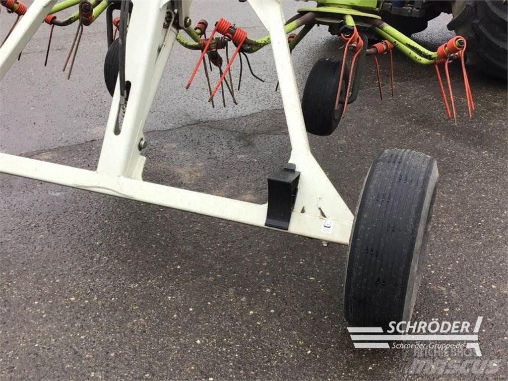 CLAAS VOLTO 800 T Ancinho virador