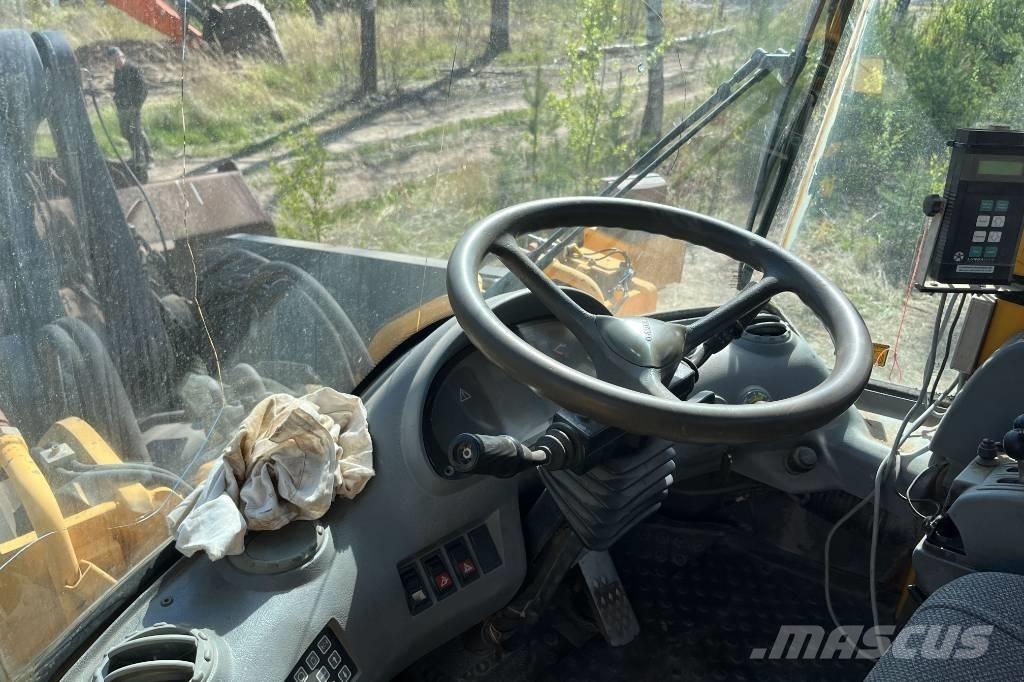 Volvo L 220 Pás carregadoras de rodas
