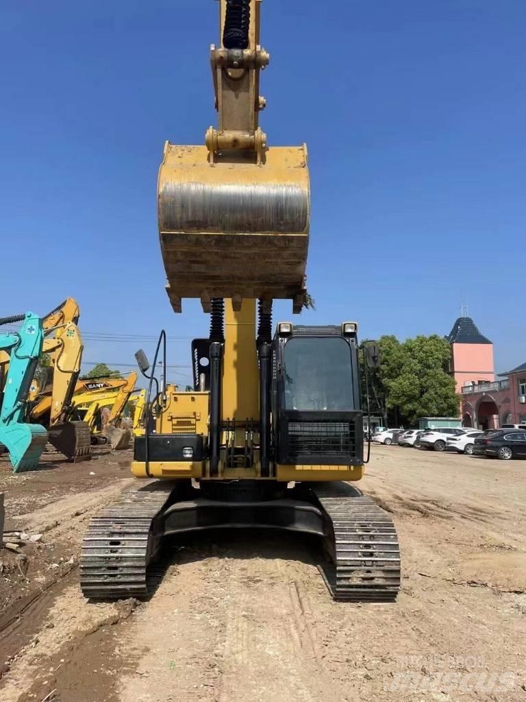 CAT 323 D Escavadoras de rastos