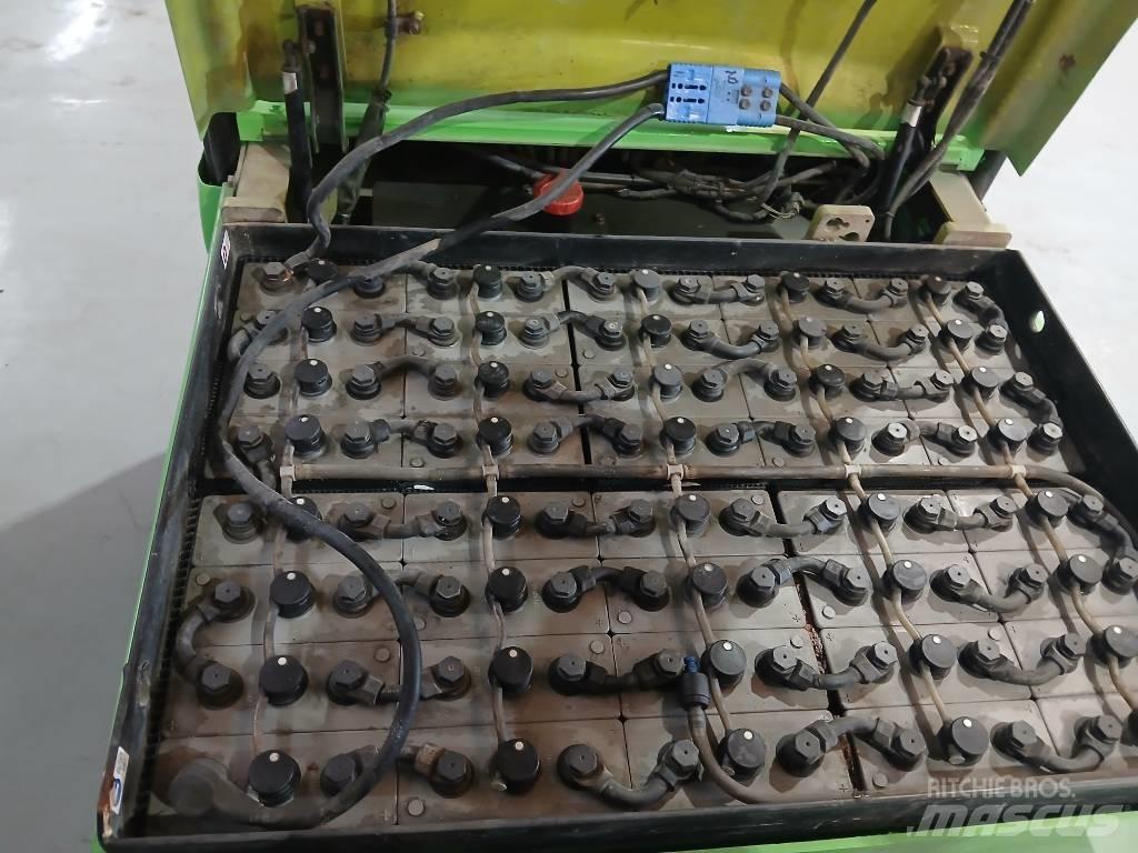 Clark GEX 25 Empilhadores eléctricos