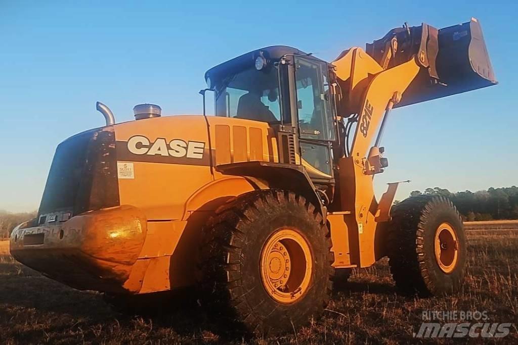 CASE 821 E Pás carregadoras de rodas