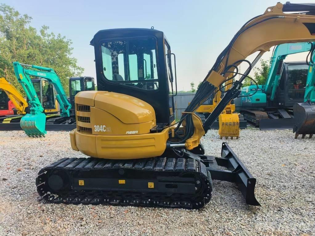 CAT 304 CR Mini Escavadoras <7t
