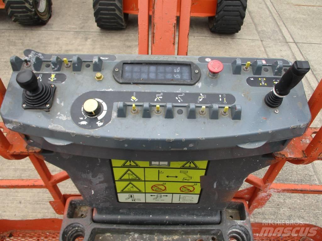 JLG 450 AJ (868) Plataformas de braço compactas auto-propulsão