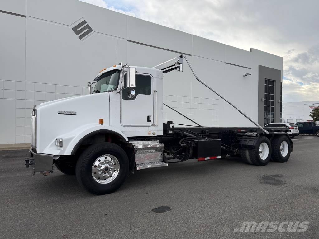 Kenworth T 800 Camiões caixa desmontável com elevador de cabo