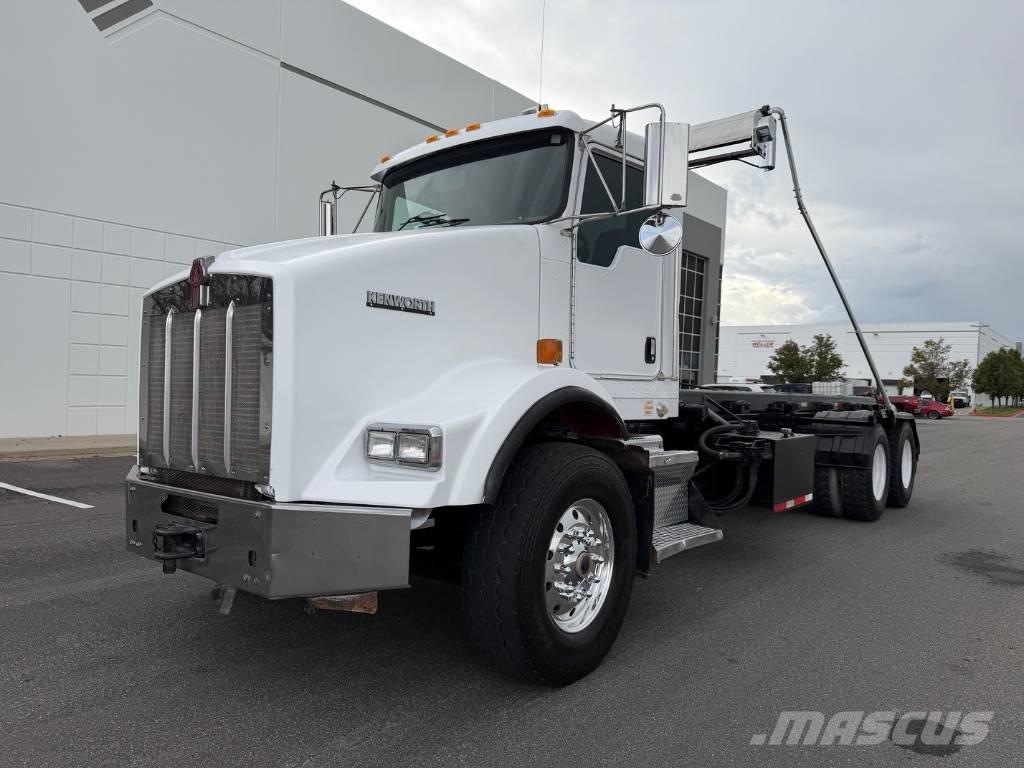 Kenworth T 800 Camiões caixa desmontável com elevador de cabo