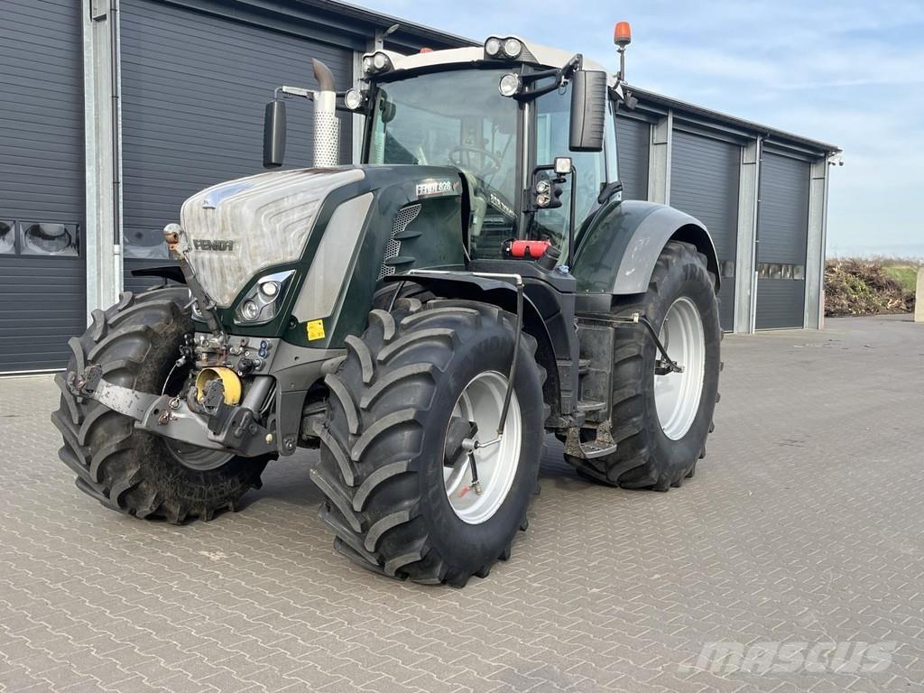 Fendt 828 VARIO Tratores Agrícolas usados