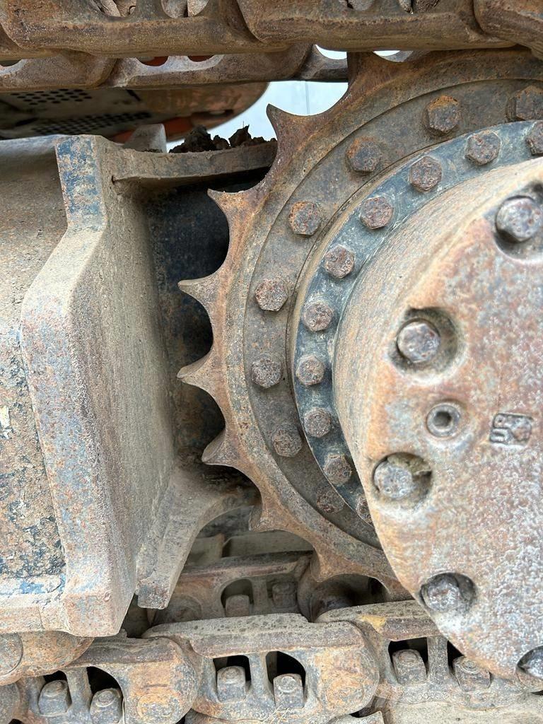 Hitachi ZX 225 US LC Escavadoras de rastos