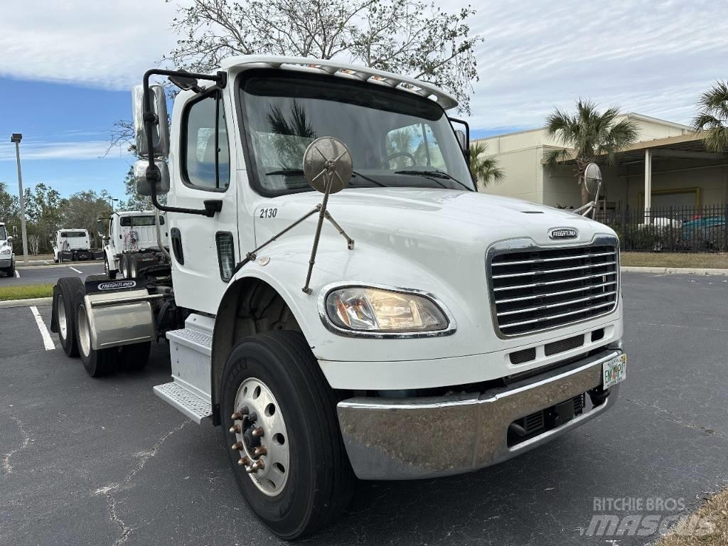 Freightliner M2 Tractores (camiões)