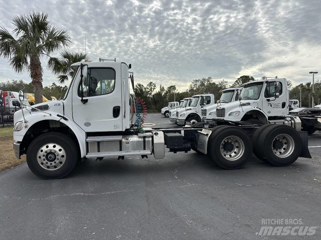 Freightliner M2 Tractores (camiões)
