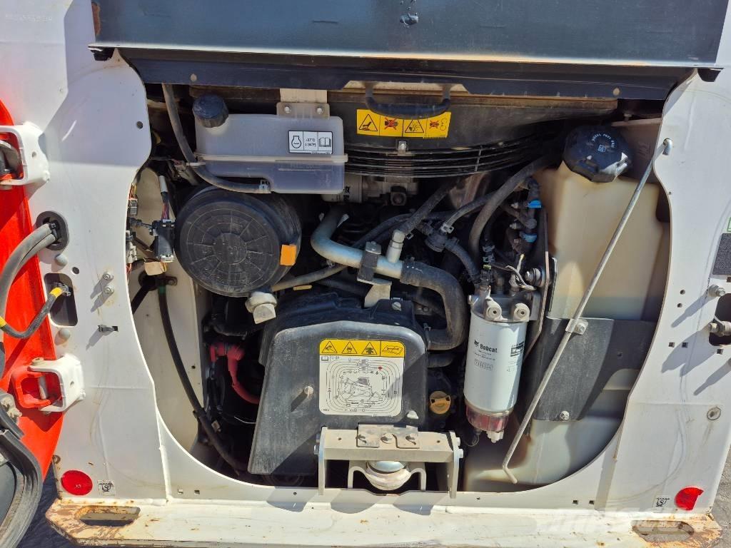 Bobcat T 64 Carregadoras de direcção deslizante