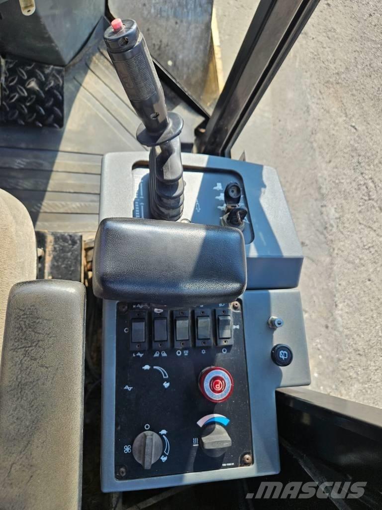 CAT CS 423 E Cilindros Compactadores monocilíndricos