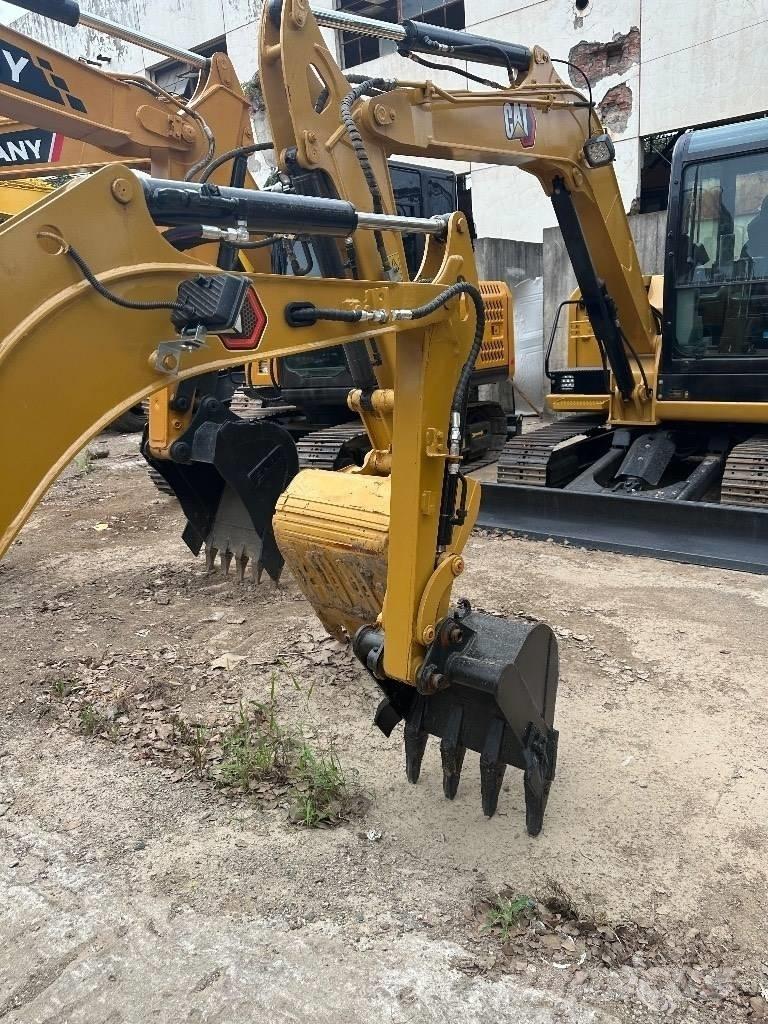 CAT 302 Mini Escavadoras <7t