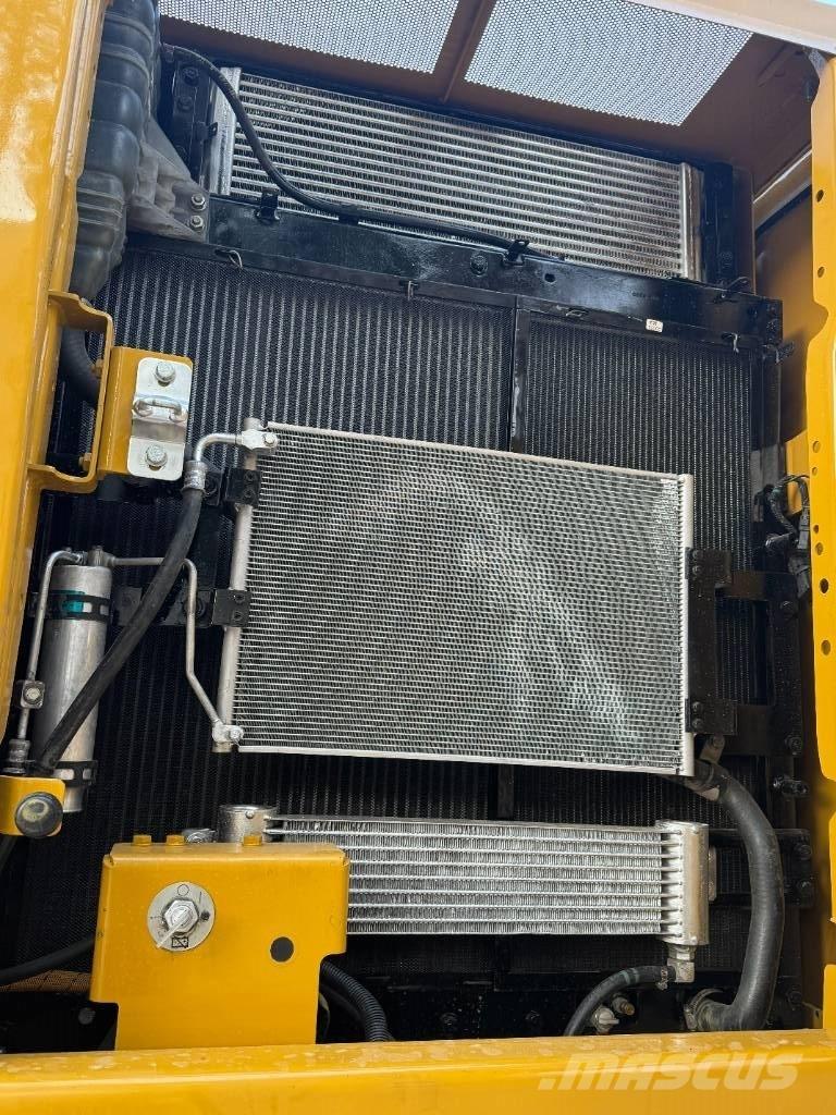 CAT CAT323 Escavadoras Midi 7t - 12t