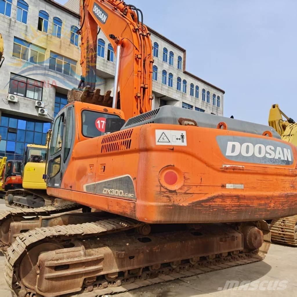 Doosan DX 300 LC Escavadoras de rastos