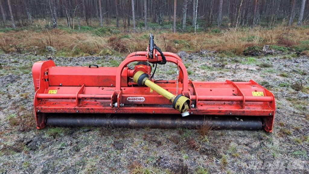 Maschio Bisonte 300 Gadanheiras e cortadores de folhas para pastos