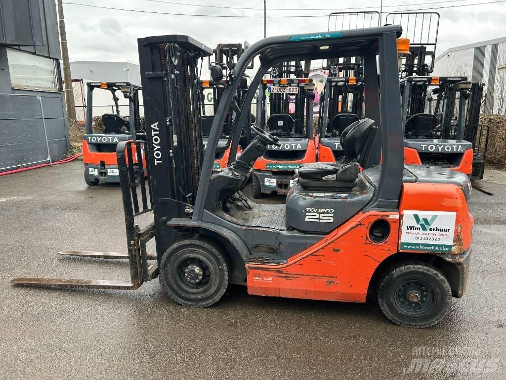 Toyota 02-8 FDF 25 Empilhadores Diesel