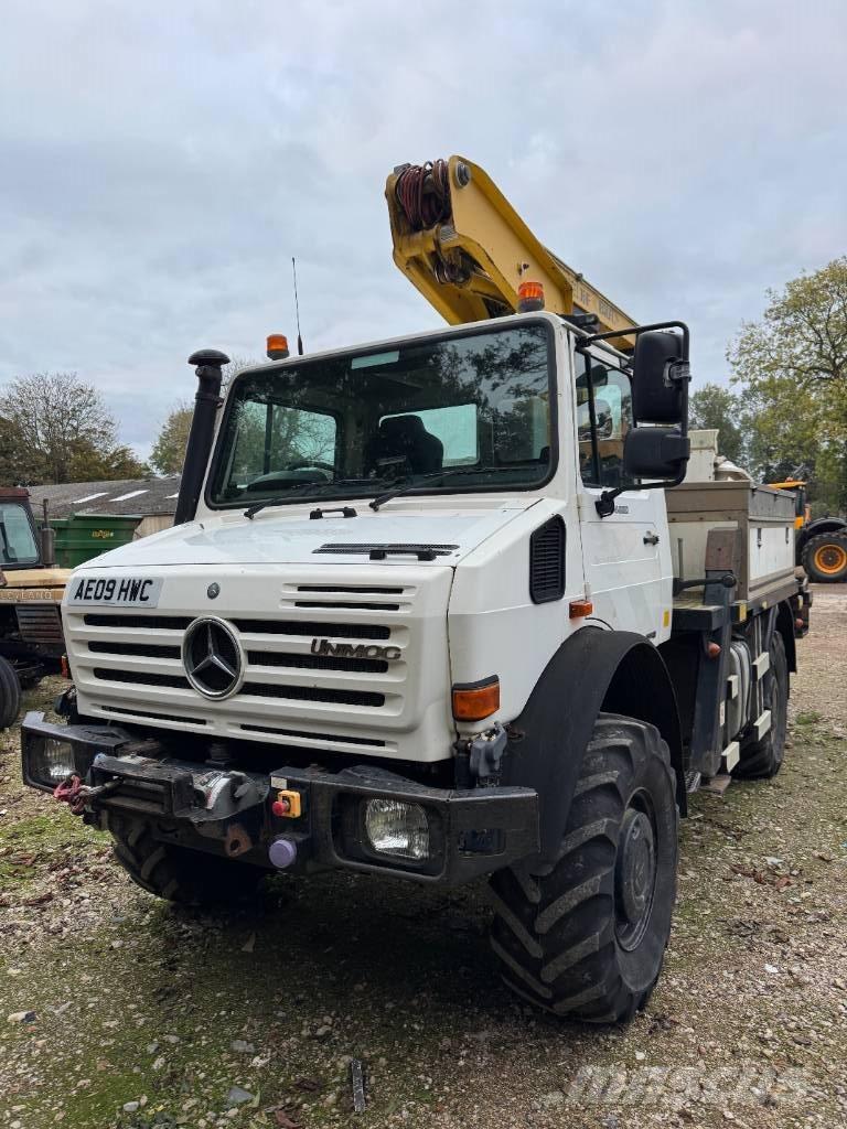 Mercedes-Benz unimog Plataformas aéreas montadas em camião