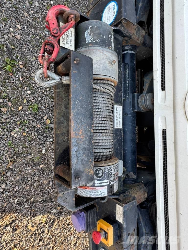 Mercedes-Benz unimog Plataformas aéreas montadas em camião