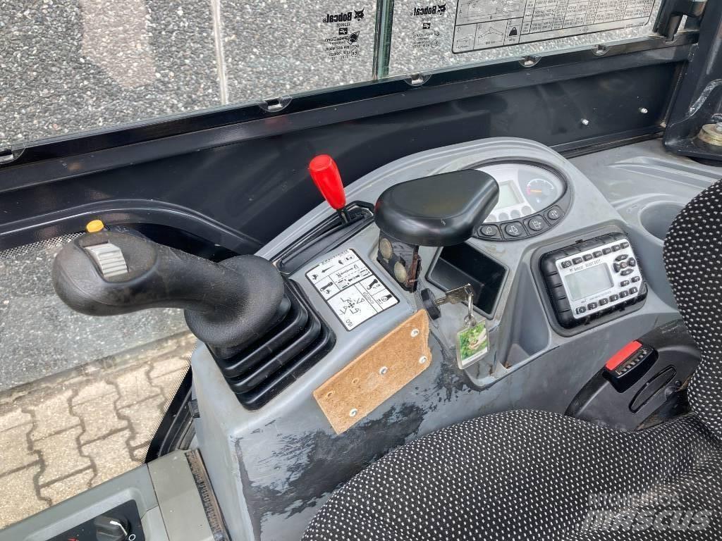 Bobcat E19 Mini Escavadoras <7t